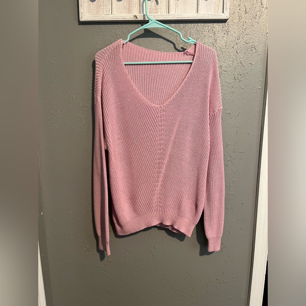 Light pink boutique sweater - large